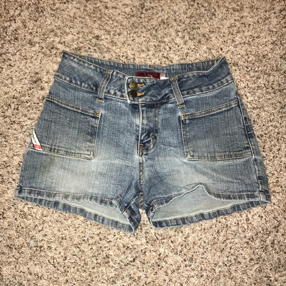 Jordache Jean shorts - Picture 2 of 3